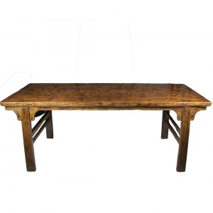 Table haute en bois vernis du XIXe